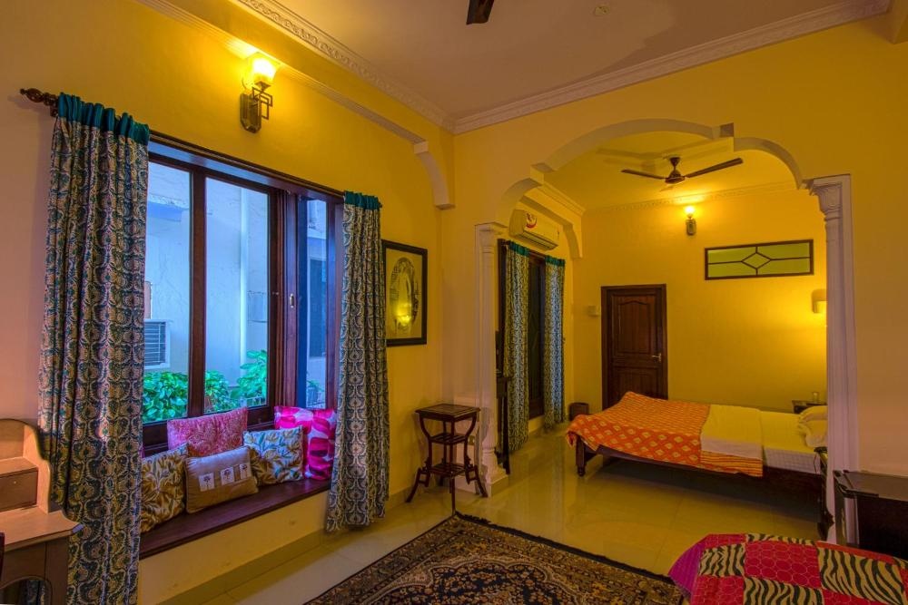 Room image 5
